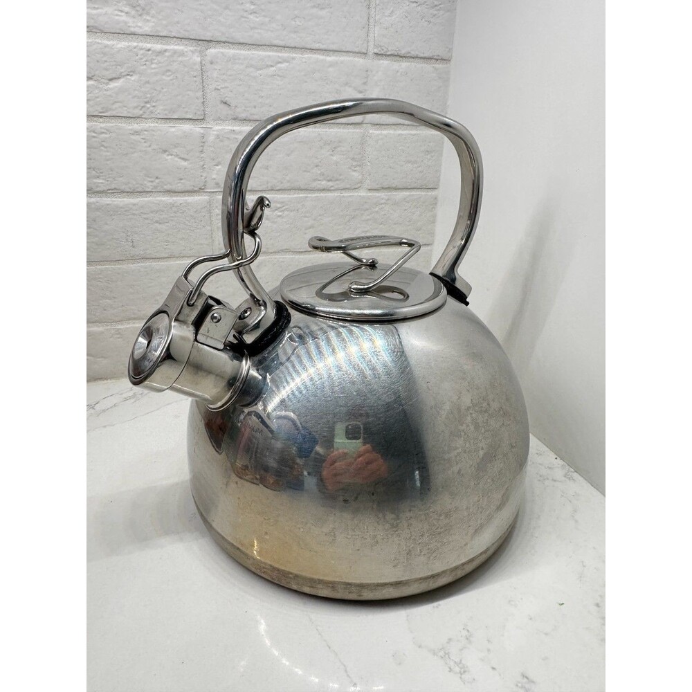Circulon Style Whistling Tea Kettle 2.3-qt. Stainless Steel  Flip Up Spout - Picture 13 of 14